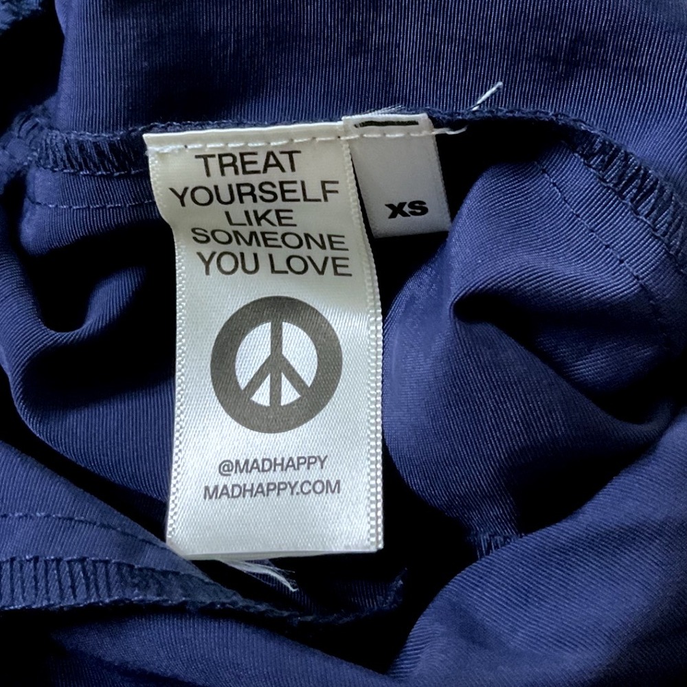 Madhappy‎ Outdoors Nylon Shell Shorts - Size Small - Midnight Navy - NEW - Picture 4 of 5